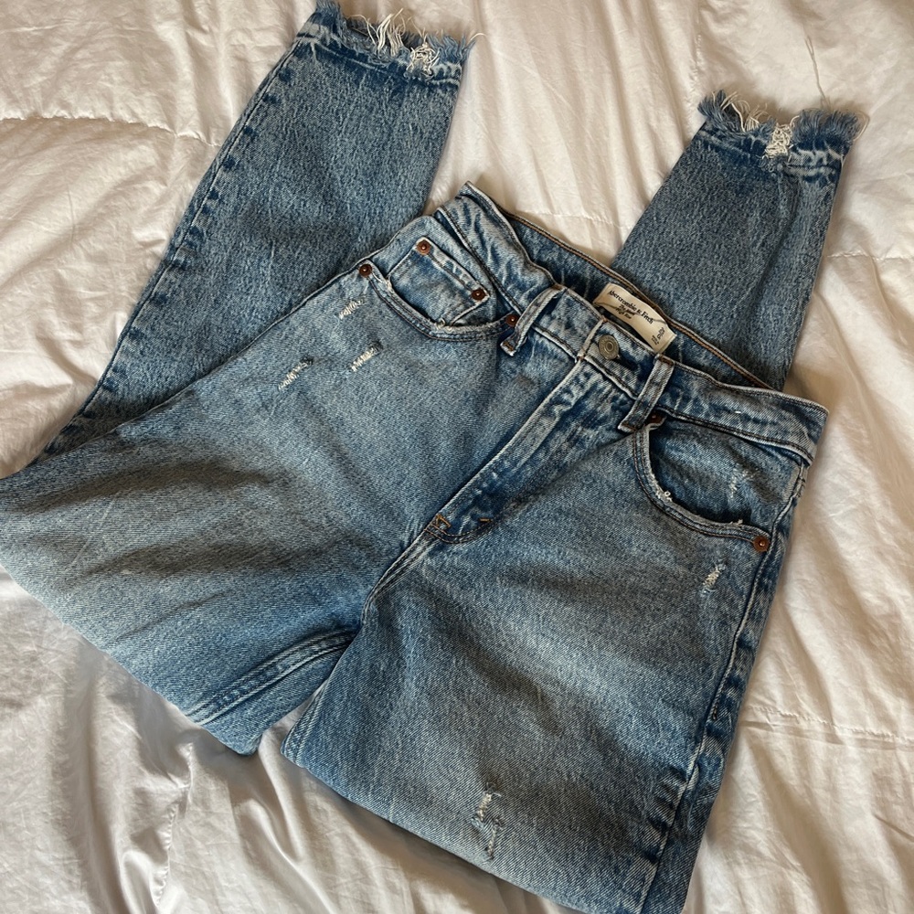 Abercrombie Light Blue High-Rise Distressed Women’s Jeans